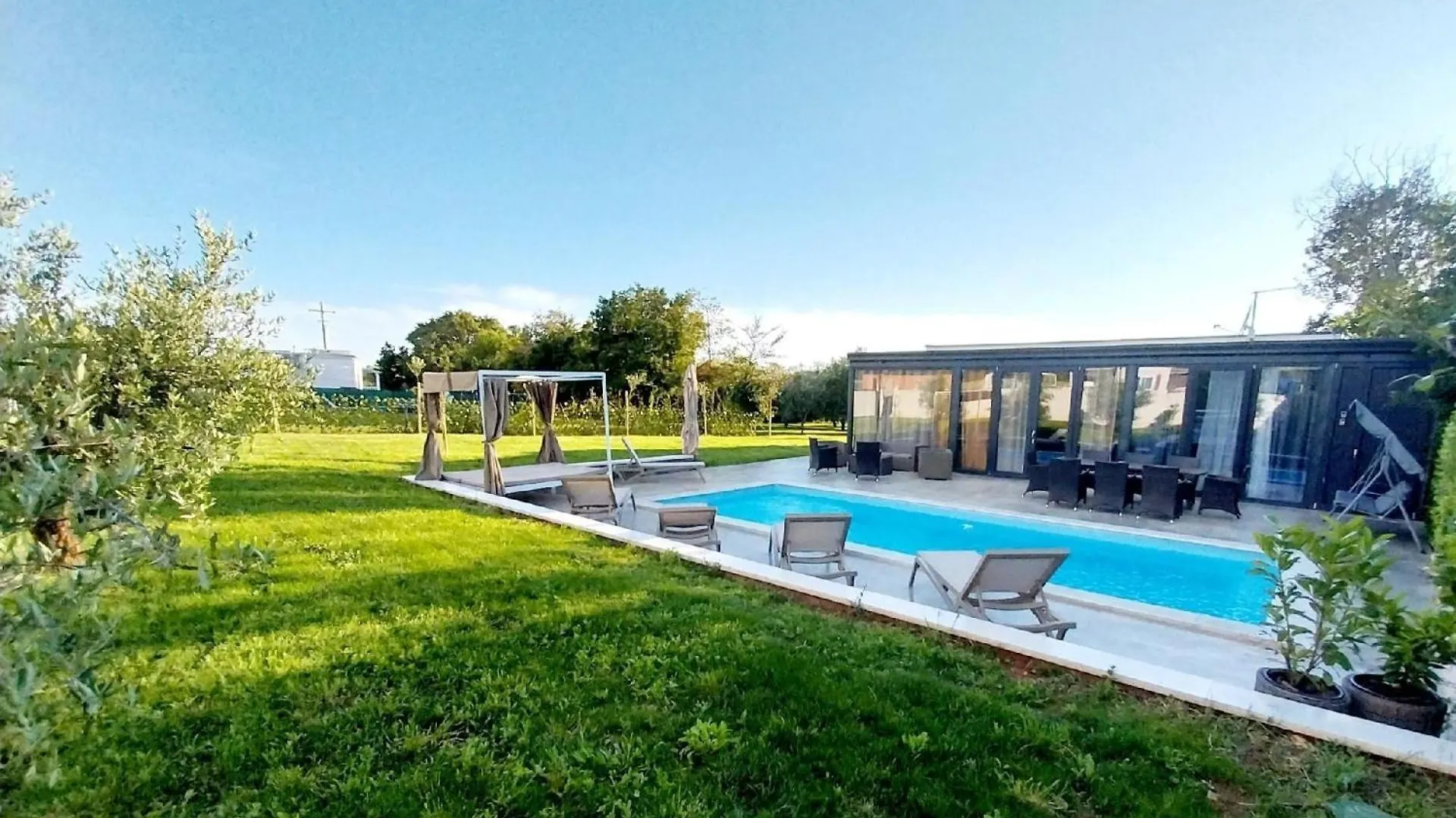 Hacienda Matea Mit Whirlpool, Pool Und Grill Villa Pula